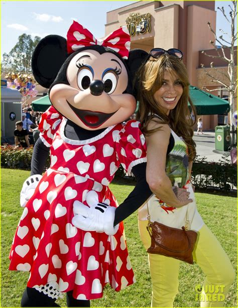 Paula Abdul Disney World For Valentines Day Photo 2628962 Paula