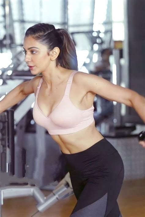 Hot Look Check Out The Gym Wear Looks Of Bollywood Diva Rakul Preet Singh