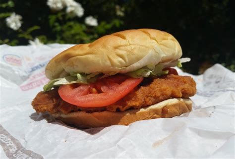 There are a few chains doing the job right. Best Chicken Sandwiches at Fast-Food Chains - KFC, Popeye ...