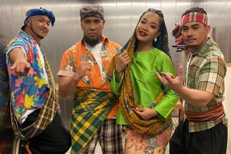 One nation emcee kuda hitam. Biodata Kumpulan One Nation Emcees, Peserta Gegar Vaganza ...