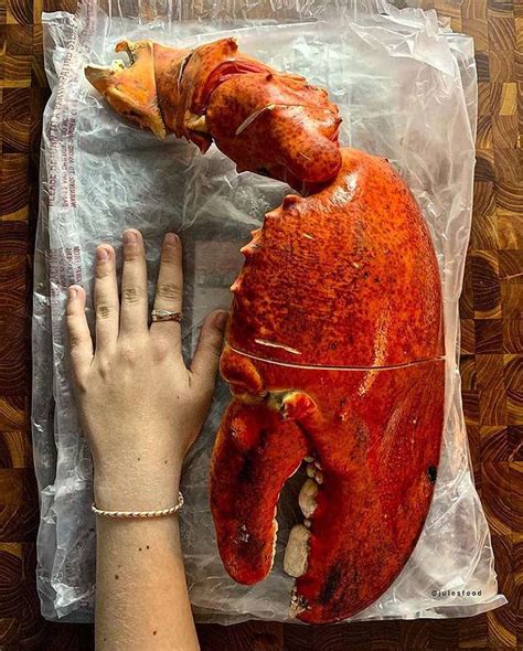 Costco Is Now Selling Giant Lobster Claws In Some Stores Photos