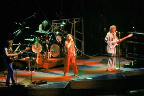 Jon Anderson To Reunite With Yes At Hall Of Fame Induction Guitar World