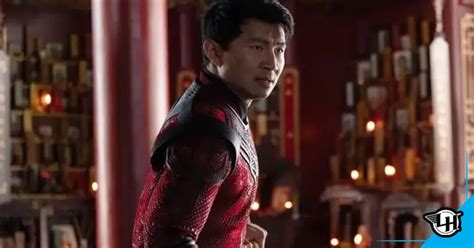 Shang Chi Roteirista Explica Porque Um Dos Vingadores Aparece