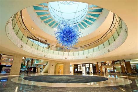 Discover a distinctive destination and shopping mall, with a unique mix of retail, leisure, dining, and entertainment. 360 Mall looking into Artificial Intelligence | Retail ...