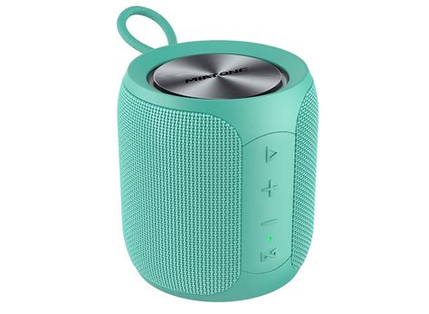 Amazon shoppers rush to buy top-rated $60 waterproof speaker now