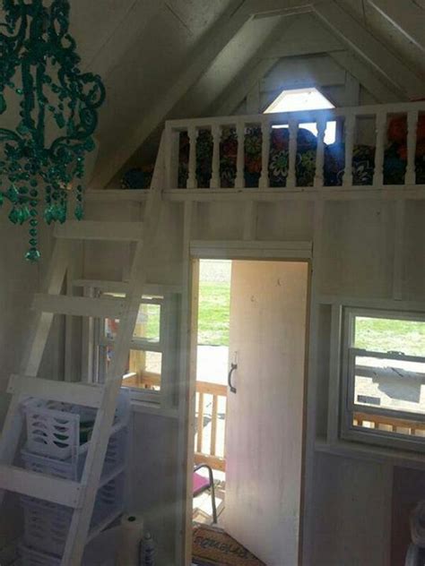 Chelsea houska (born chelsea anne houska on august 29, 1991 in vermillion, south dakota) gained attention as one of the main cast members on the mtv series teen. The inside of aubrees playhouse at randya house. Randy ...