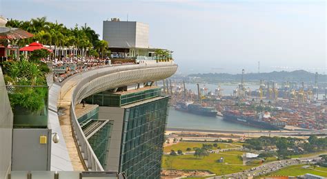 Dont Miss To See Marina Bay Sands Skypark In Singapore