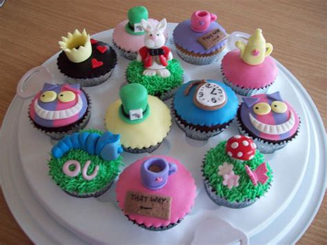 Mix butter sugar together, add eggs and turn seived flour into mix. Alice In Wonderland cupcakes | Alice in wonderland ...