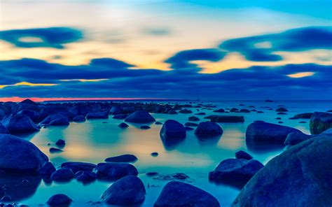 2880x1800 Rocks Shore Beach Light Landscape 5k Macbook Pro Retina Hd 4k