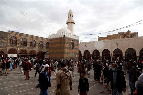 الجامع الكبير في صنعاء روحانية رمضان بوقع خاص ألبوم مصور