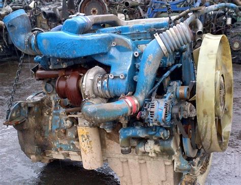 What is the torque specs for a y d 25 2004 model nissan frontier main bearing and rods on engine. C12 Cat Engine Specs