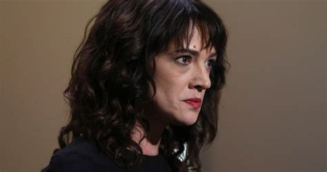‘we Know Who You Are Asia Argento Slams Weinstein Sexual Predators In Cannes Speech