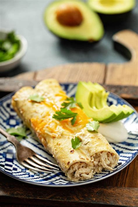 To give a kick to my sour cream sauce, the author says, i add serrano chiles and tomatillos. This Sour Cream Chicken Enchiladas recipe will have ...