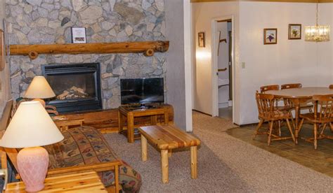 2500 square feet of mountain luxury; Cabins - Pinecrest Chalet