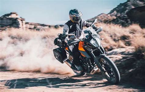 Ktm 390 adventure head light grill linear black. KTM Adventure 390 Tyres: Details Revealed
