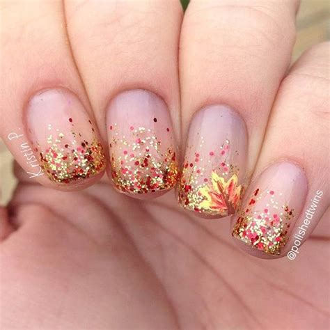 35 Cool Nail Designs To Try This Fall Stayglam Nail Designs Glitter