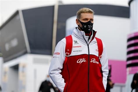 2021 uralkali haas f1 team liveries. Haas maakt tweede coureur bekend: Mick Schumacher tekent ...
