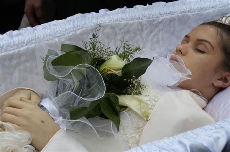 Andreea Brazovan In Her Open Casket During Her Burial Funeral My Xxx