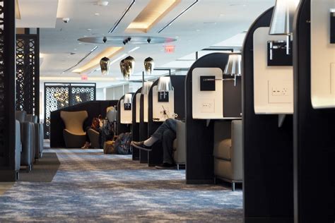 Review United Polaris Lounge Newark The Points Guy