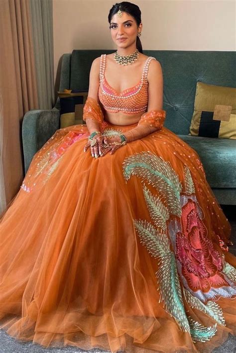 20 Of The Most Gorgeous Sangeet Lehengas For 2020 2021 Weddings Party Wear Indian Dresses