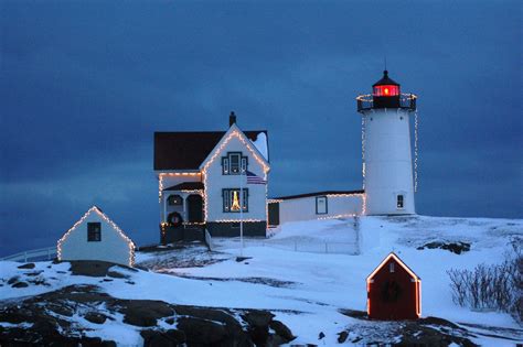 Nubble Lighthouse Pictures Lighthouse Holiday Lighting Nubble Light