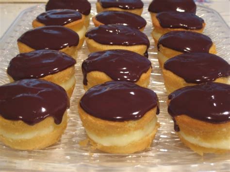 Actually, i leaned more toward dislike than indifference (that still holds to this day). Mission: Food: Boston Cream Pie Cupcakes