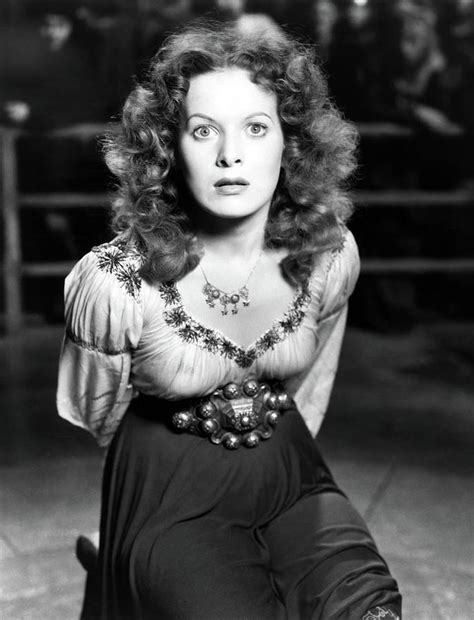 Maureen O Hara In The Hunchback Of Notre Dame Directed By