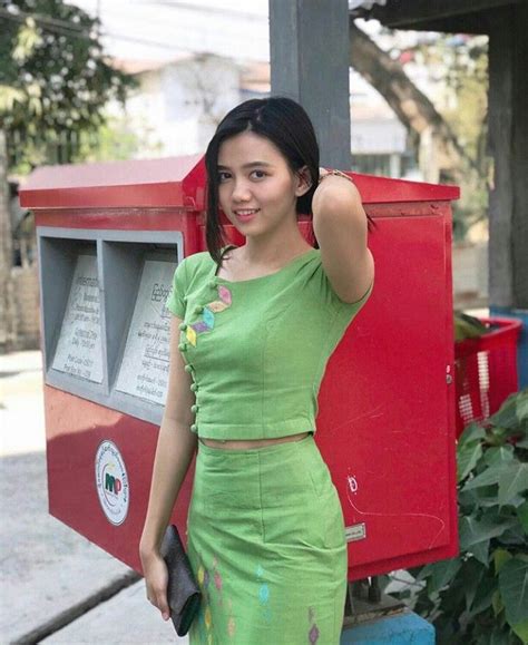 Pin By Nay Win On Asdfok Myanmar Traditional Dress