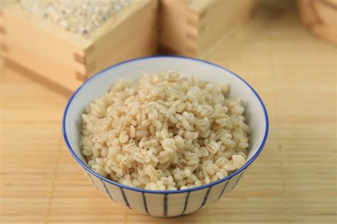 White and brown rice may be off the table, but you can still have rice on keto with the right substitutes. Low-Carb Rice Diet | LIVESTRONG.COM