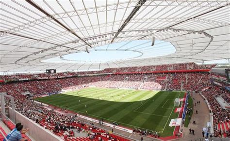 Байер / bayer 04 leverkusen. BayArena in Leverkusen wird erstes Internet-Stadion der ...