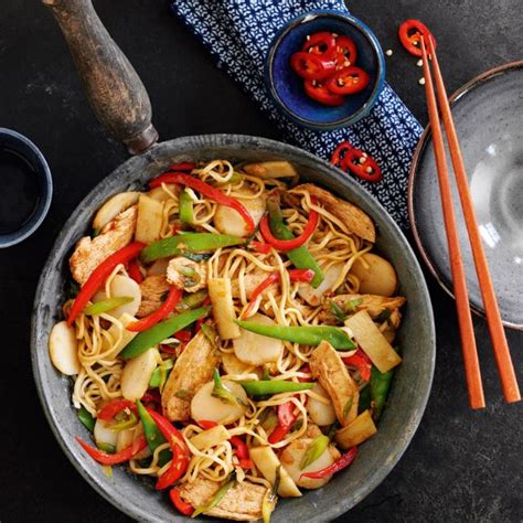 Around the world in 450 recipes: Delicious SW Chicken Chow Mein