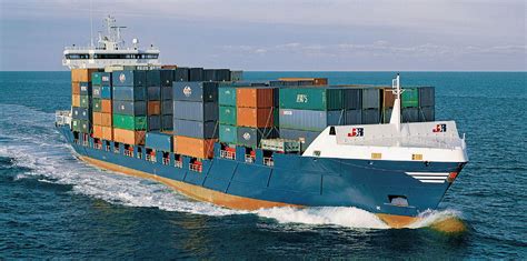 Dutch owner JR Shipping adds pair of container feederships | TradeWinds