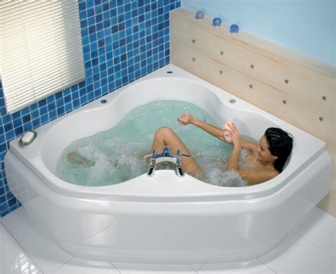 They take up more space and are ideal. Corner whirlpool tub - the perfect solution for small ...