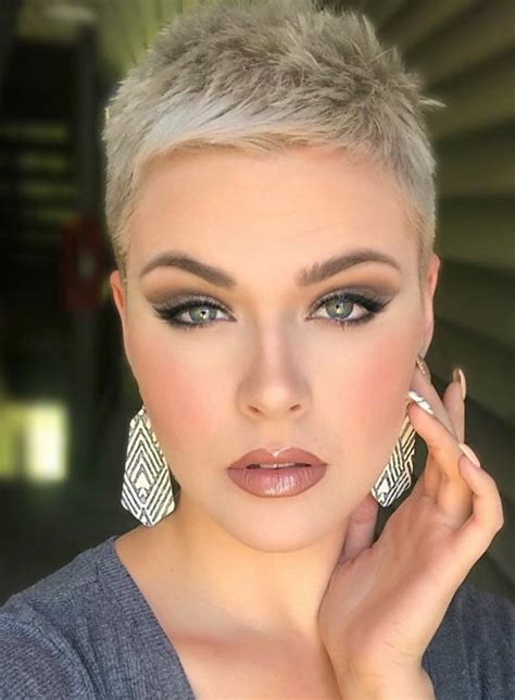 25 Best White Pixie Haircut Ideas For Cool Short Hairstyle Page 2 Of 30 Fashionsum