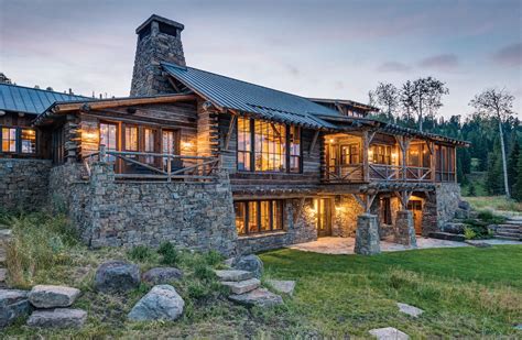 A Fresh Take On Traditional Rustic Mountain Homes Rustic House