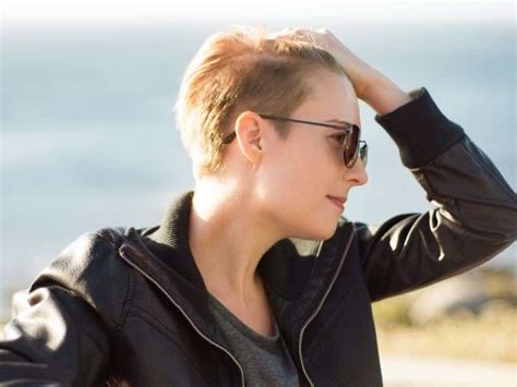 7 Simple Motorcycle Hairstyles Biker Chick Hairstyles Made Easy