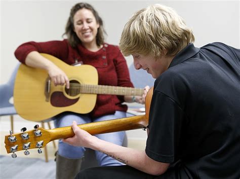 Songbirds Foundation Provides Guitars Lessons To Young People