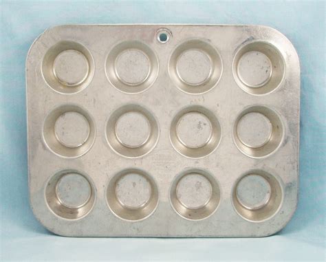 Vintage Mirro Aluminum Mini Muffin Pan 182 M