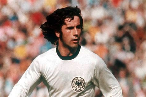 Gerd muller the greatest ever goalscorer? TOP 20: Les meilleurs joueurs de foot de l'histoire - Page ...