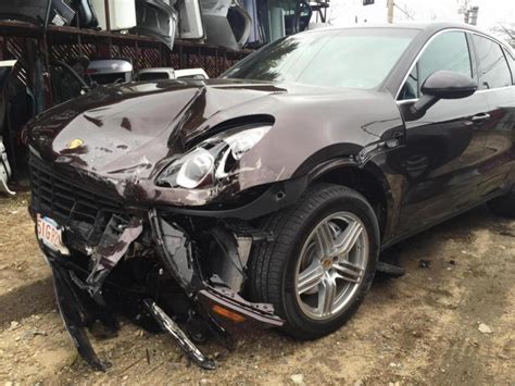 Accident Porsche Macan Forum