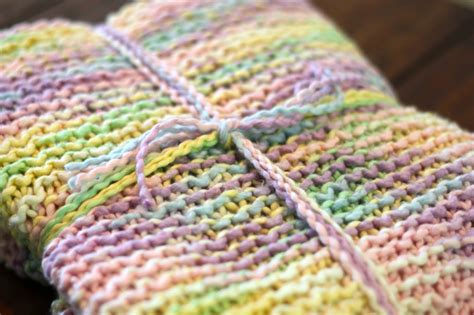 Sirdar country style dk 7828 cat blankets knitting pattern. Variegated Yarn Baby Blanket - Ramshackle Glam