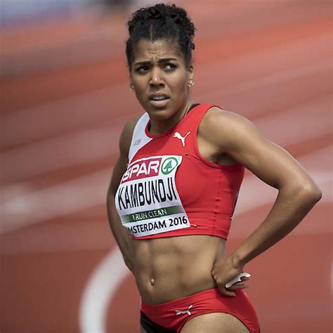 Mujinga elodie kambundji naît le 17 juin 1992 à berne ou liebefeld d'un père congolais et d'une mère bernoise1,2,3,4,5,6. Kambundji verpasst EM-Final über 200 m | 1815.ch