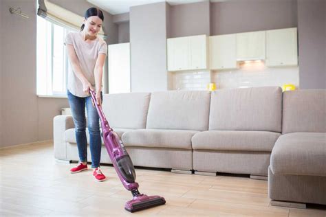 5 Best Cordless Vacuums For Hardwood Floors 2022 Reviews