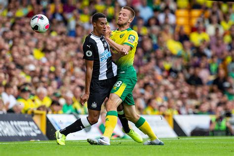 Isaac Hayden Shares What He Told Newcastle Uniteds Teammates At Full Time