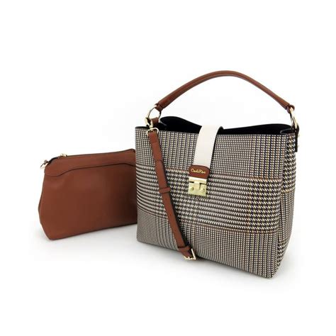 Carlo rino is a well known contemporary brand featuring young , trendy and chic leather goods and footwear in malaysia. Carlo Rino Oxford Houndstooth Print Shoulder Bag - Beige ...
