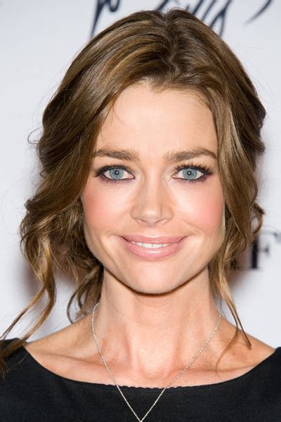 Get Denise Richards Fresh And Pretty Red Carpet Look