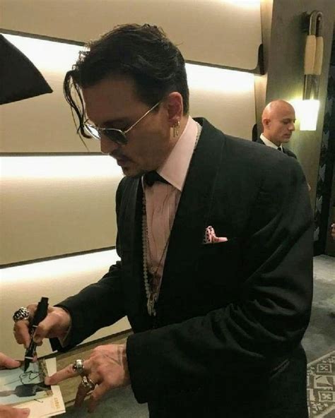 ashley blackburn adlı kullanıcının johnny depp ♡ panosundaki pin