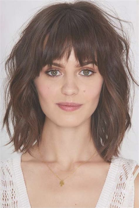 12 Heartwarming Bob Hairstyles For Oval Face With Bangs
