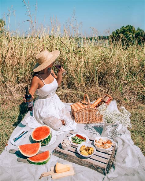98 Aesthetic Picnic Ideas For Friends Iwannafile