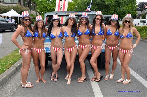 Girls Of Bikini Beach Kirkland During The Annual 4th Of July Parade